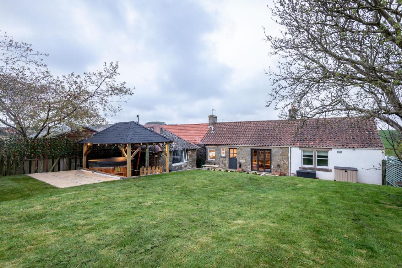 East Cottage * Wood Burning Hot Tub * Garden St Andrews Buitenkant foto